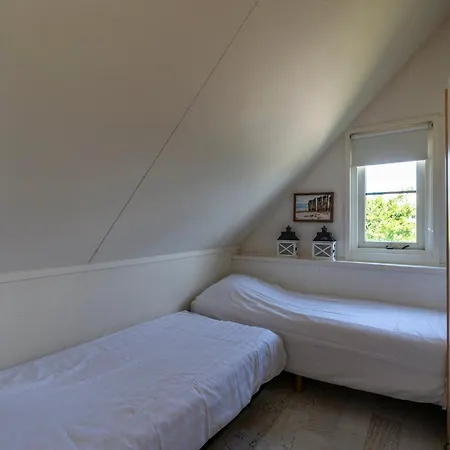 Strandparel 77 Holiday home De Zandloper