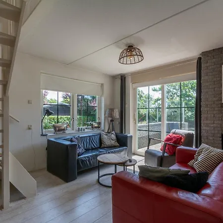 Holiday home Strandparel 77 *