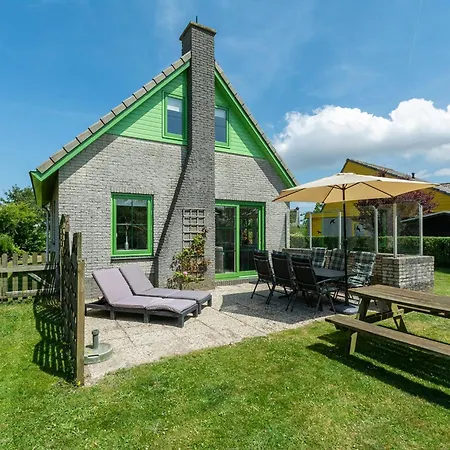Strandparel 77 *