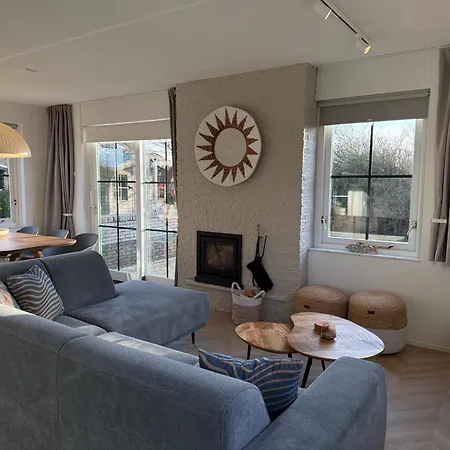 Strandparel 77 * De Zandloper