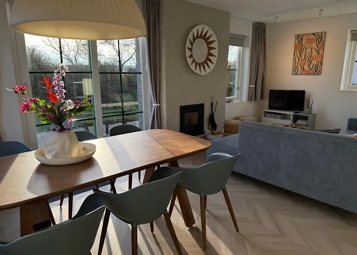 Strandparel 77 Vakantiehuis De Zandloper