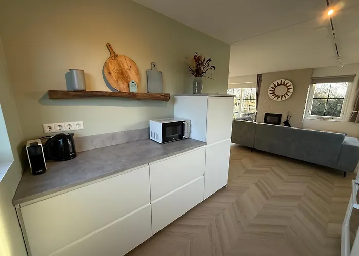 Vakantiehuis Strandparel 77 *