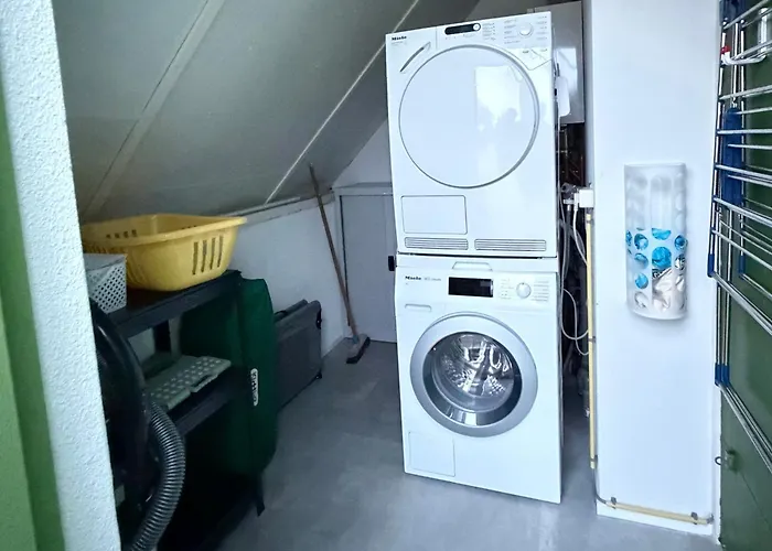 Vakantiehuis Strandparel 77 *