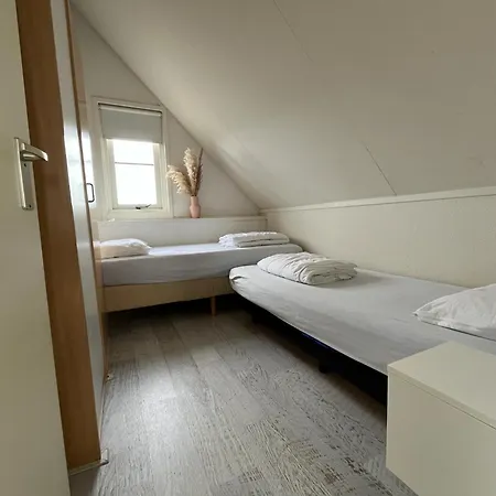 Strandparel 77 بيت للعطل