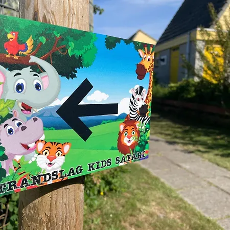 Strandparel 77 بيت للعطل *